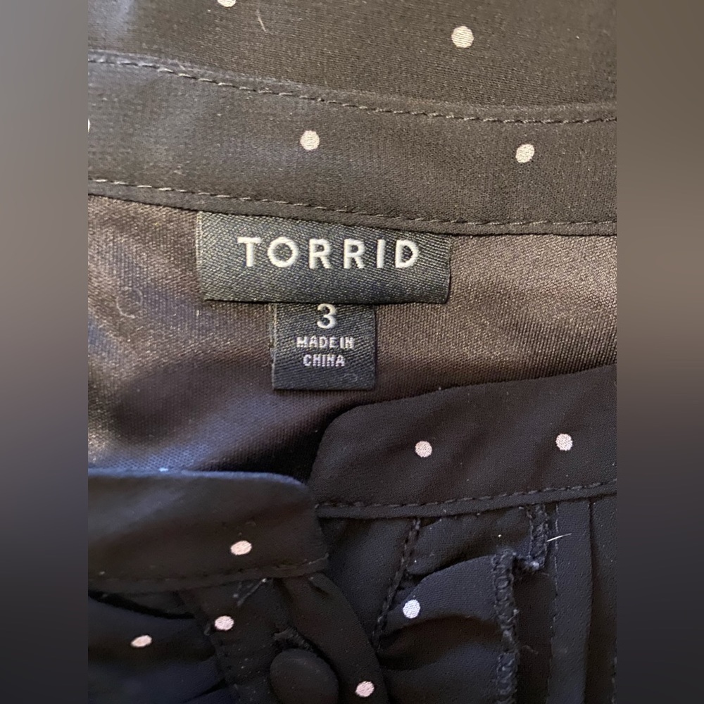 Torrid size 3 fully lined short-sleeved above-the-knee dress. - Picture 3 of 6